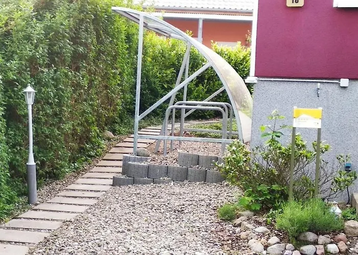 4th Floor Right In The Complex Zislow